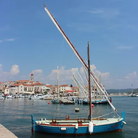 Lucija Apartamento Tisno