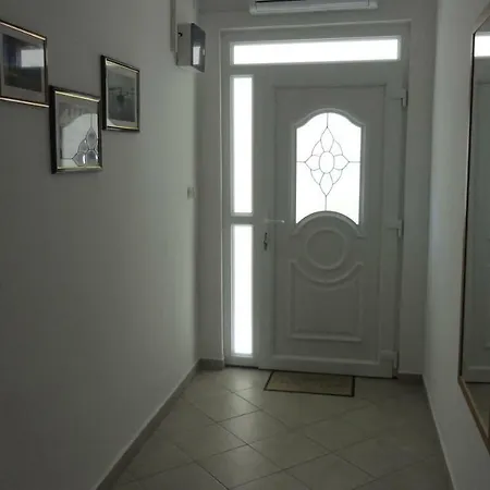 Lucija *