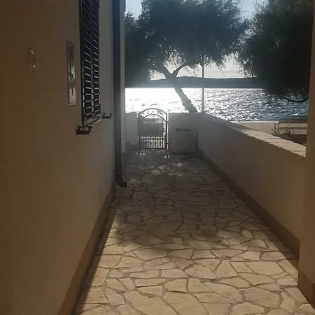 Lucija Apartamento Tisno