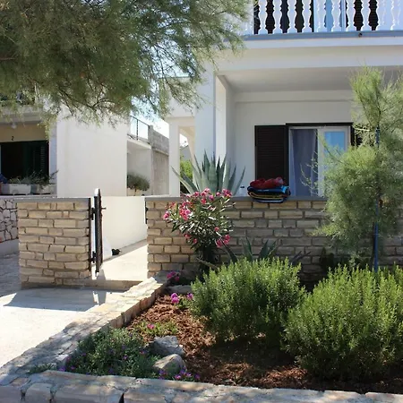 Lucija Apartamento