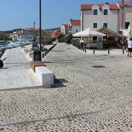 Lucija *